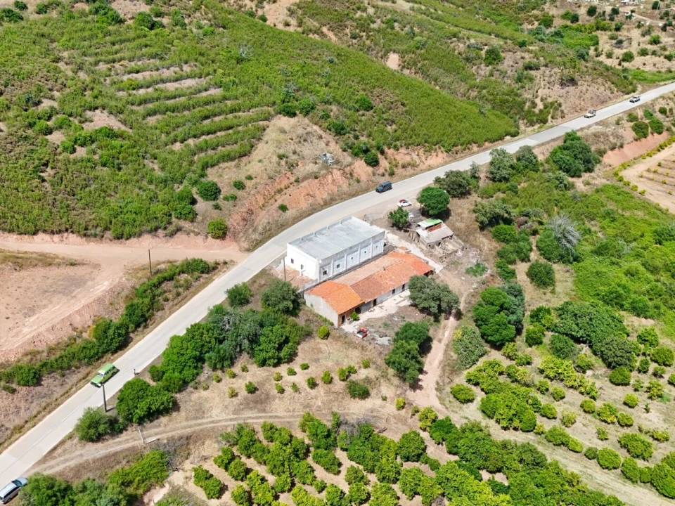 Quinta T0 para Venda em Alferce Foto 4