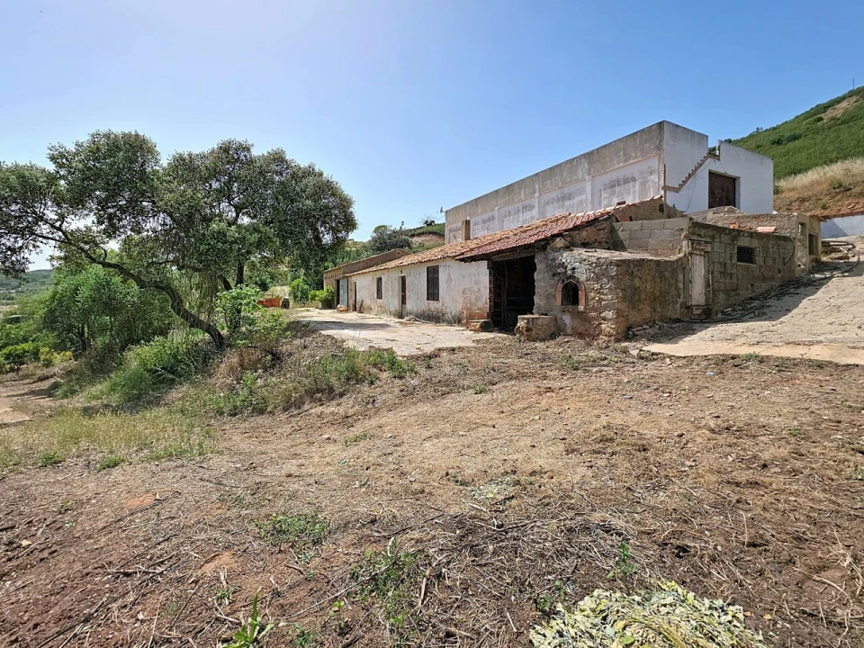Quinta T0 para Venda em Alferce Foto 5