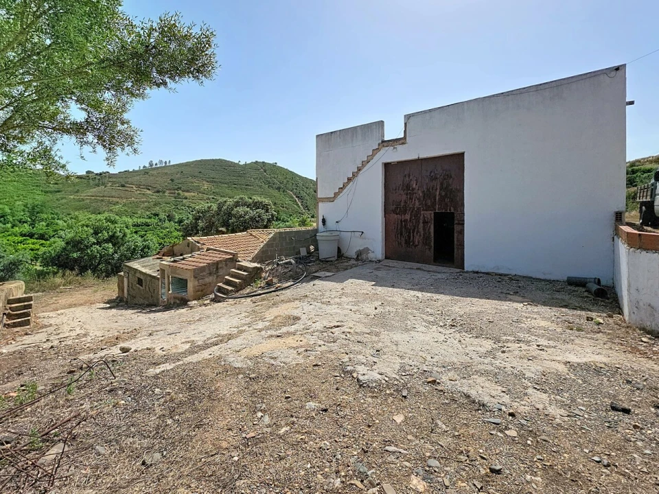Quinta T0 para Venda em Alferce Foto 6