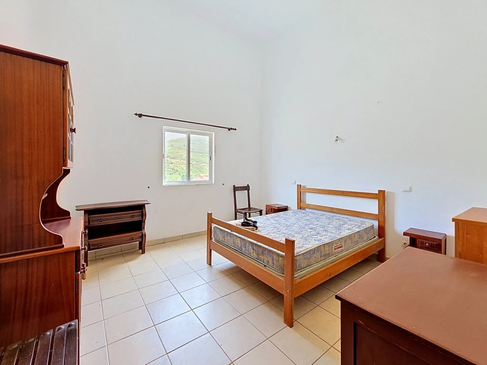 Quinta T0 para Venda em Alferce Foto 9