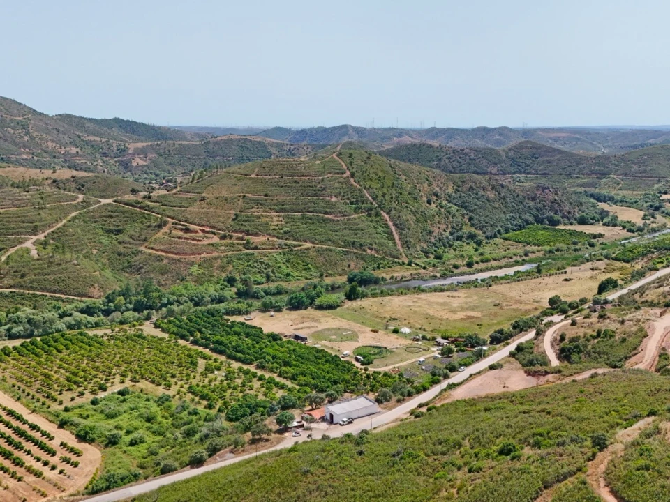 Quinta T0 para Venda em Alferce Foto 17