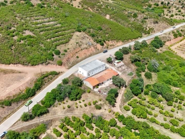 Quinta T0 para Venda em Alferce