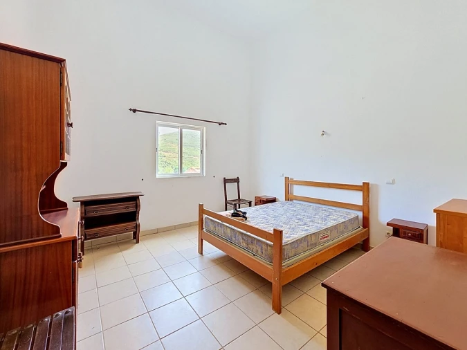 Quinta T0 para Venda em Alferce Foto 9