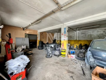 Armazém para Venda em Castelo do Neiva