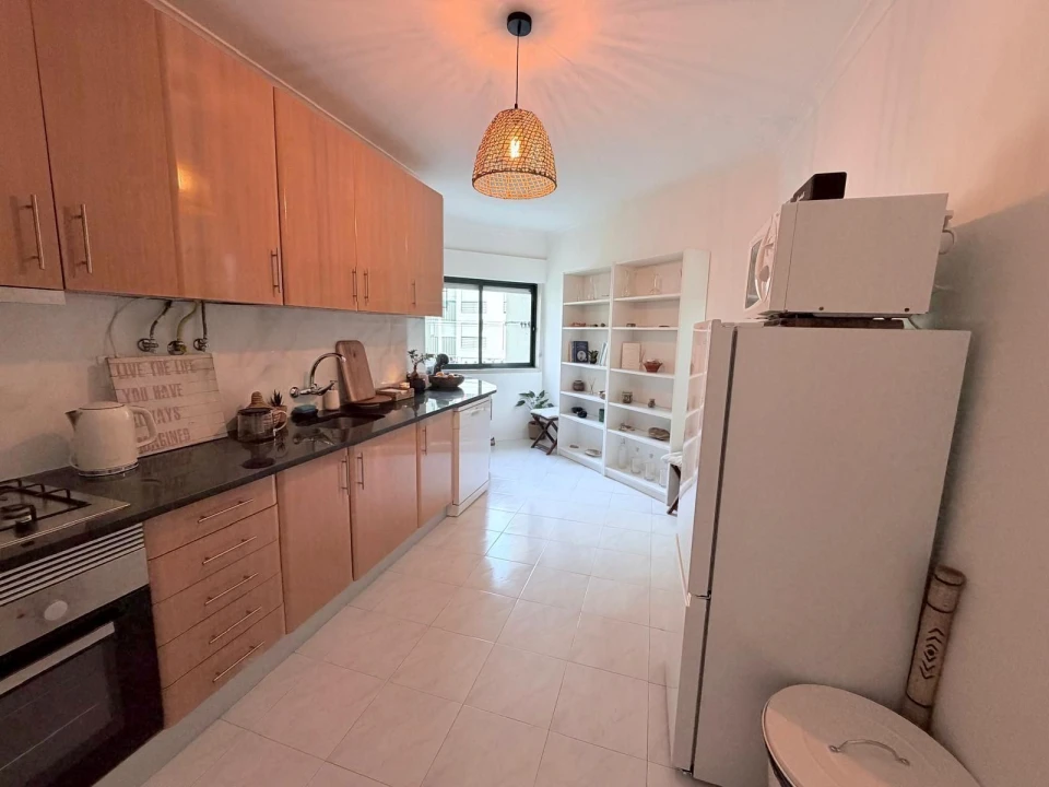 Apartamento T1 para Venda em Massamá e Monte Abraão Foto 6