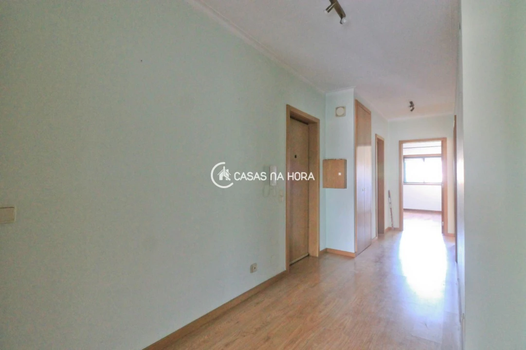 Apartamento T2 para Arrendamento em Canidelo Foto 7