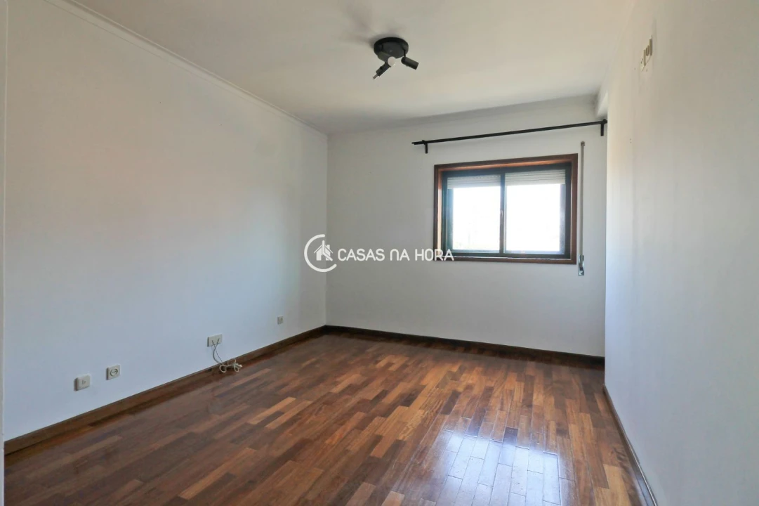 Apartamento T2 para Arrendamento em Canidelo Foto 15