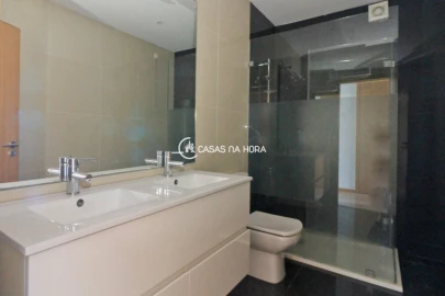 Apartamento T2 para Arrendamento em Canidelo