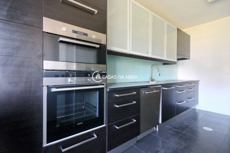Apartamento T2 para Arrendamento em Canidelo Foto 12