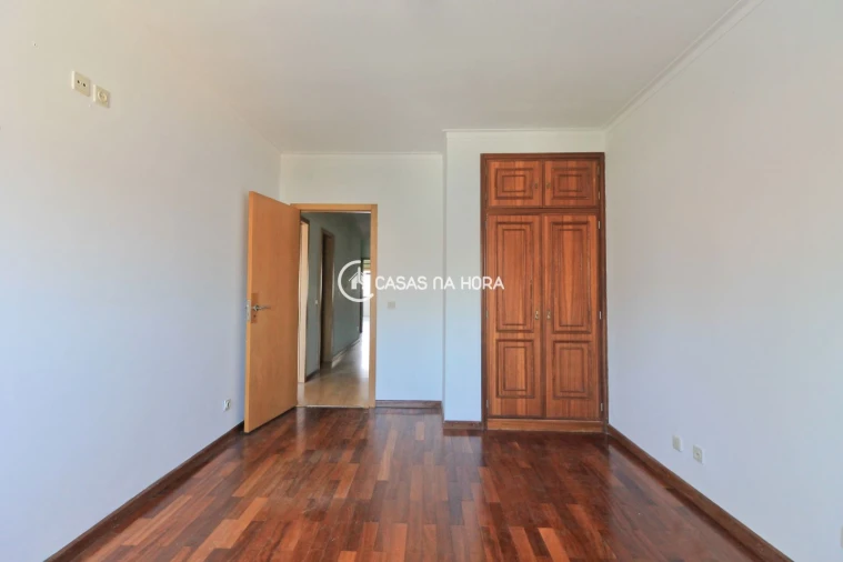 Apartamento T2 para Arrendamento em Canidelo Foto 13