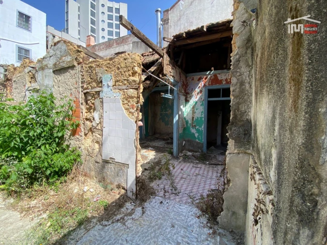 Apartamento T2 para Venda em Barreiro e Lavradio Foto 3