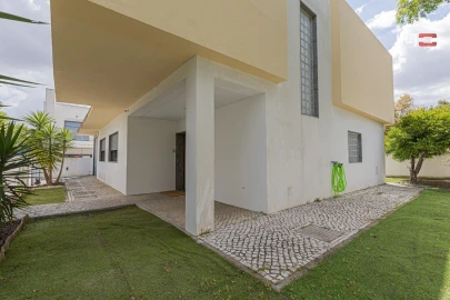 Moradia T4 para Venda em Santo Antonio da Charneca