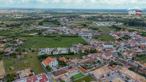 Moradia T4 para Venda em Santo Antonio da Charneca