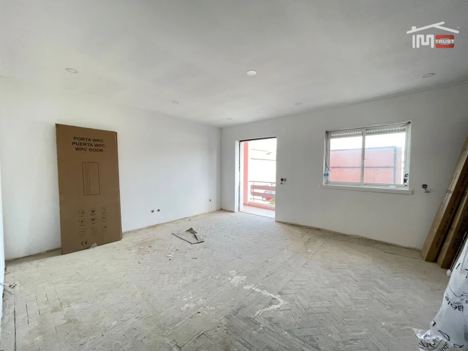 Apartamento T3 para Venda em Barreiro e Lavradio Foto 5