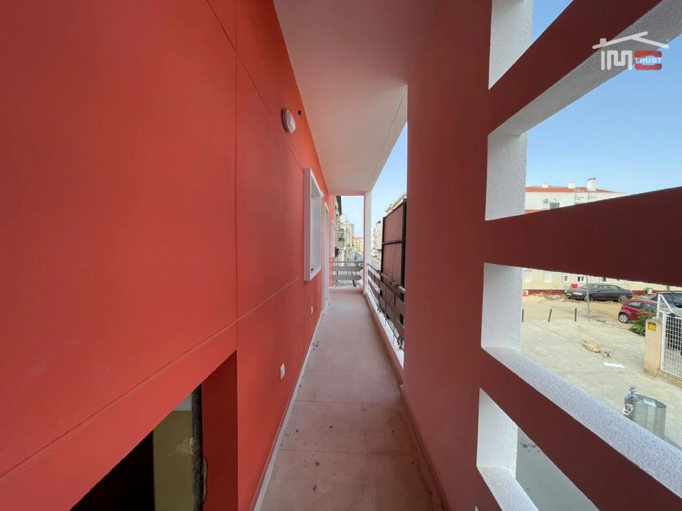 Apartamento T3 para Venda em Barreiro e Lavradio Foto 8