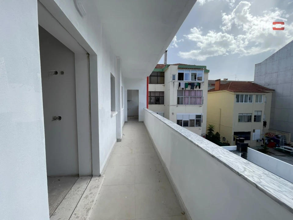 Apartamento T3 para Venda em Barreiro e Lavradio Foto 17