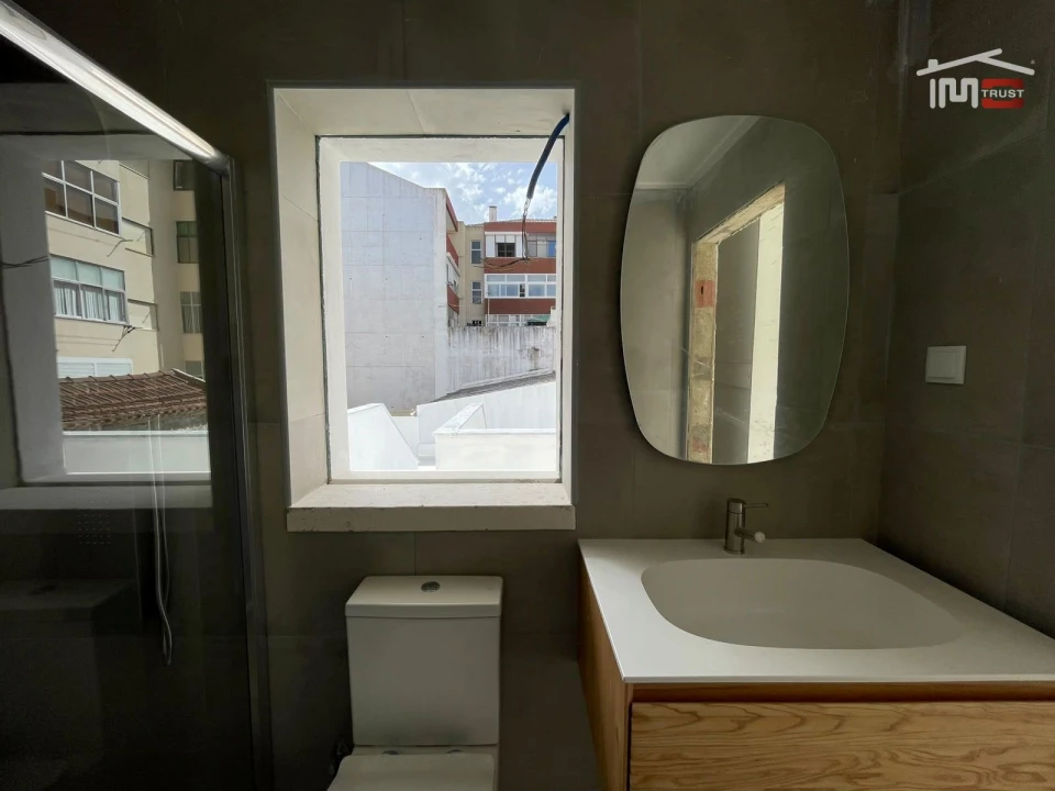 Apartamento T3 para Venda em Barreiro e Lavradio Foto 23