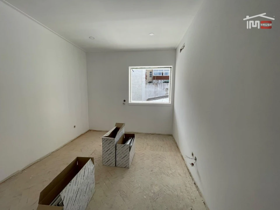 Apartamento T3 para Venda em Barreiro e Lavradio Foto 33