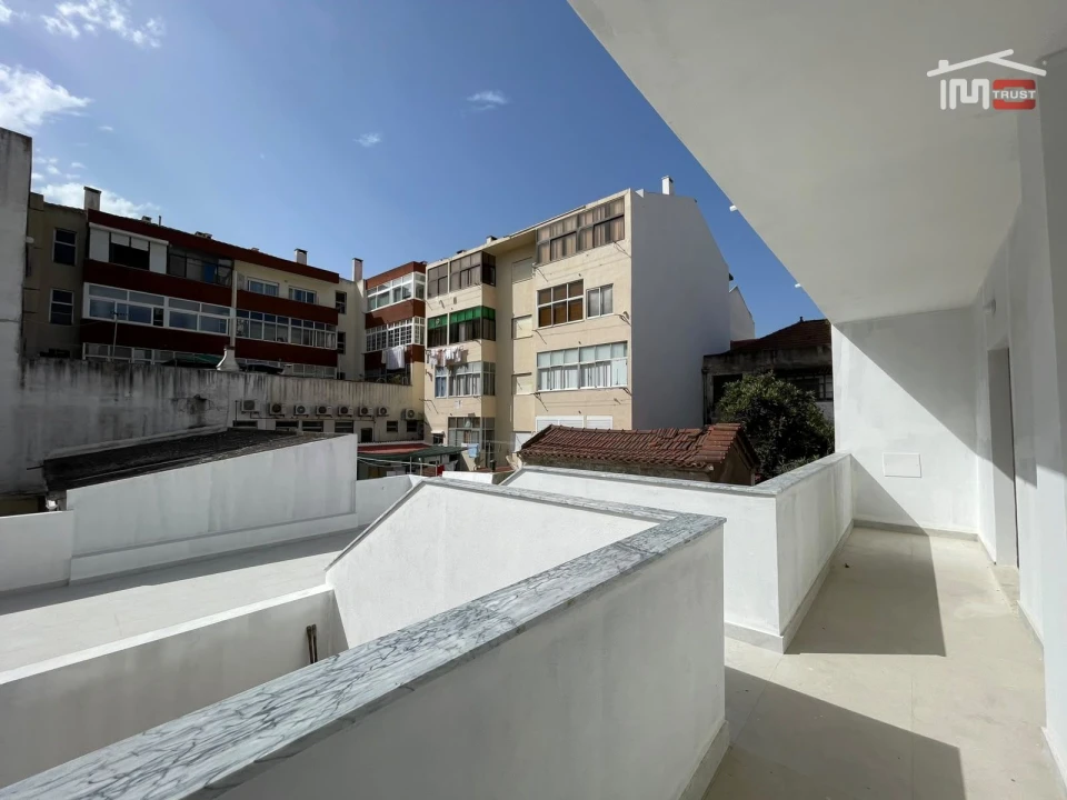 Apartamento T3 para Venda em Barreiro e Lavradio Foto 36