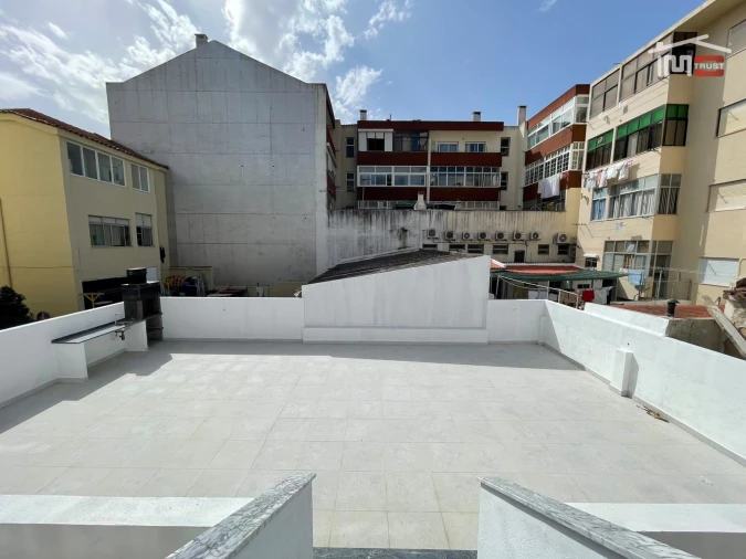 Apartamento T3 para Venda em Barreiro e Lavradio Foto 37