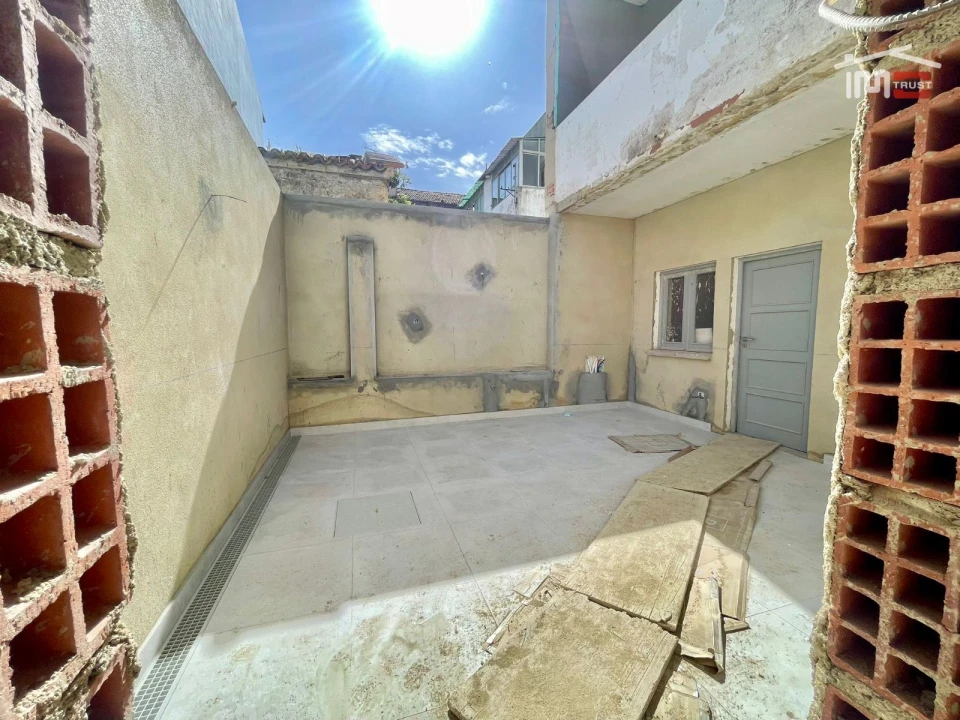 Apartamento T1 para Venda em Barreiro e Lavradio Foto 8