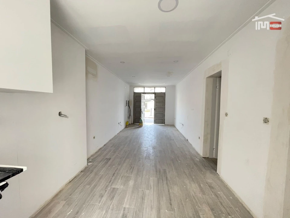 Apartamento T1 para Venda em Barreiro e Lavradio Foto 23