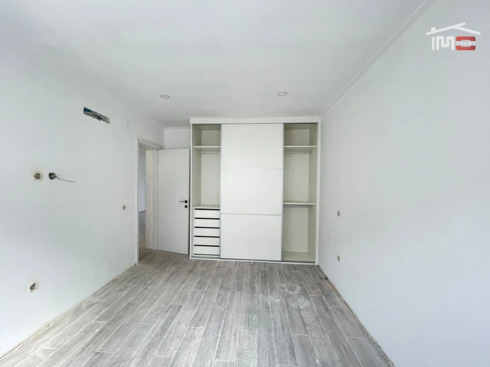 Apartamento T1 para Venda em Barreiro e Lavradio Foto 24