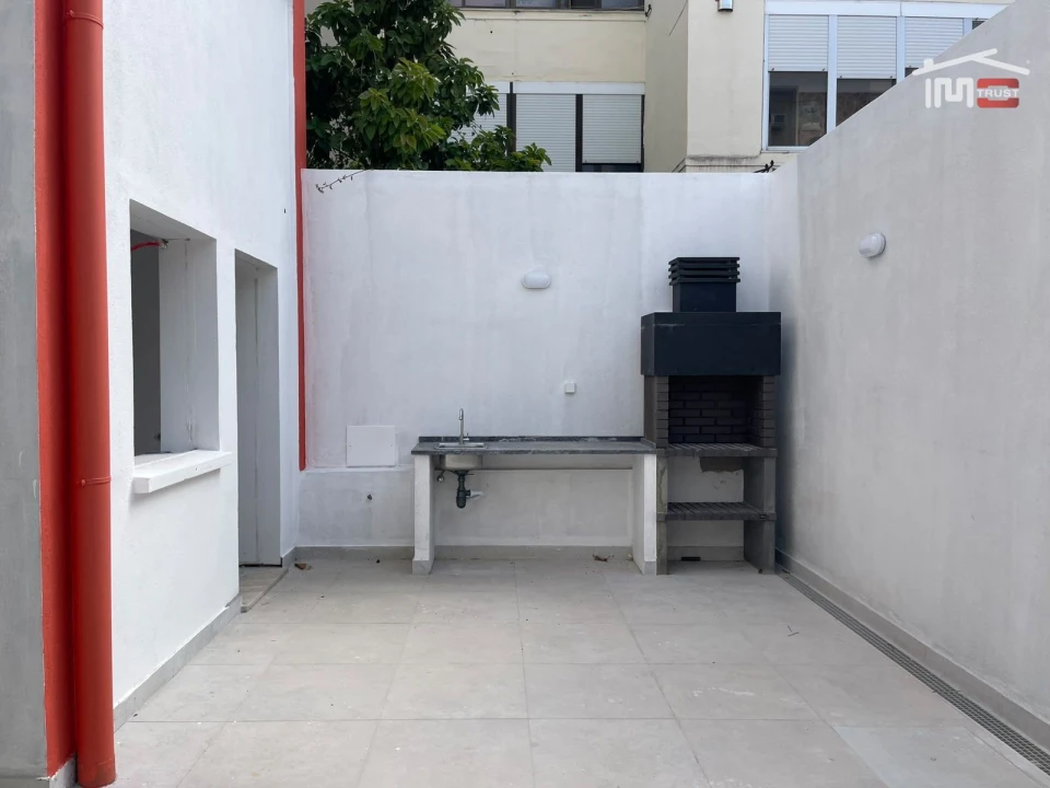 Apartamento T1 para Venda em Barreiro e Lavradio Foto 27