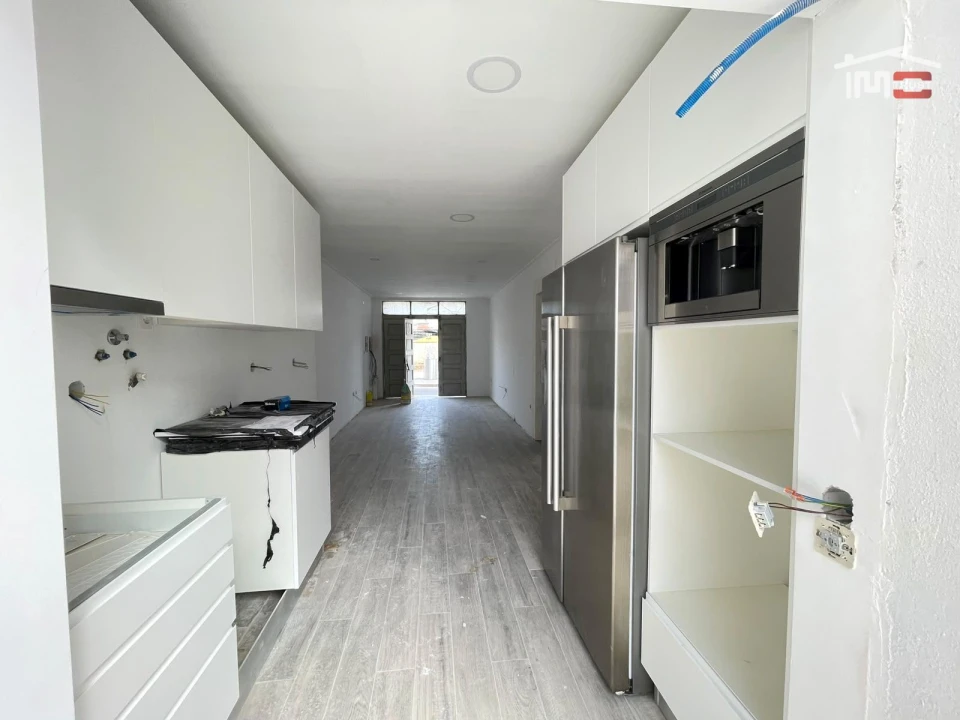 Apartamento T1 para Venda em Barreiro e Lavradio Foto 36