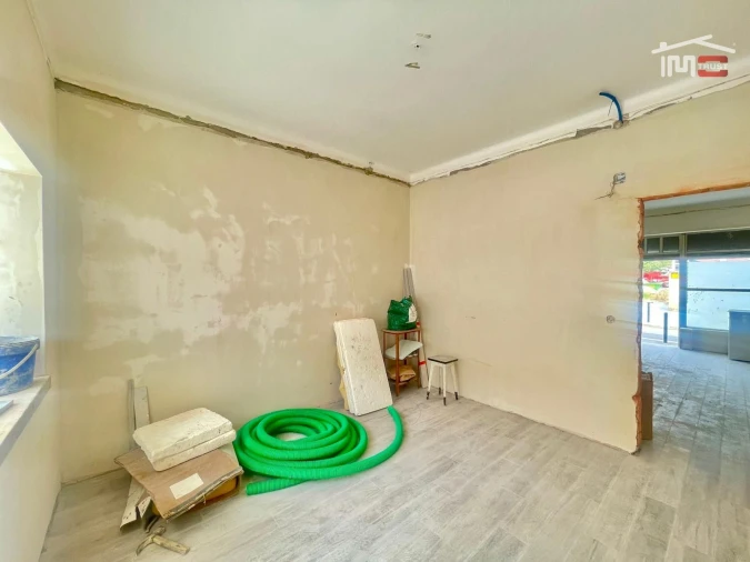 Apartamento T1 para Venda em Barreiro e Lavradio Foto 12
