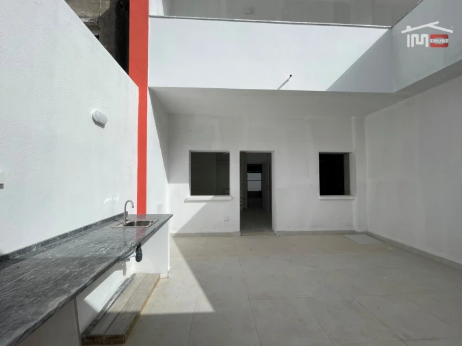 Apartamento T1 para Venda em Barreiro e Lavradio Foto 19