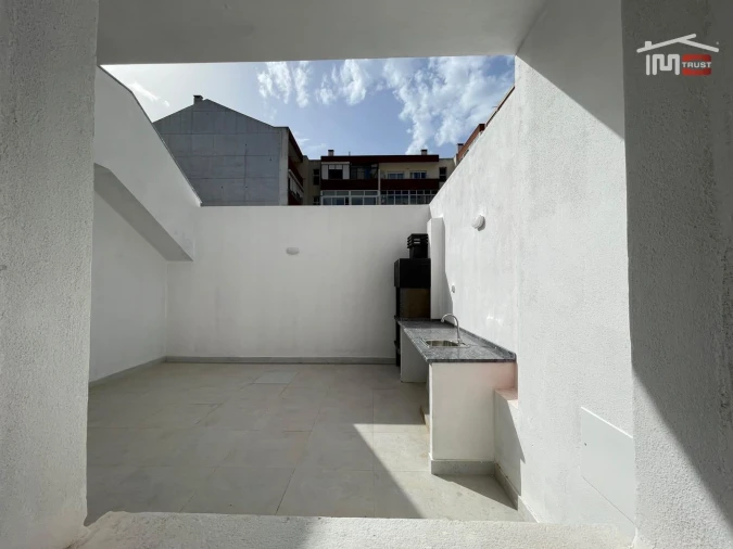 Apartamento T1 para Venda em Barreiro e Lavradio Foto 20
