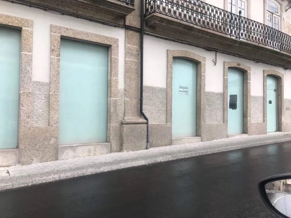 Loja para Venda em Urgezes Foto 2