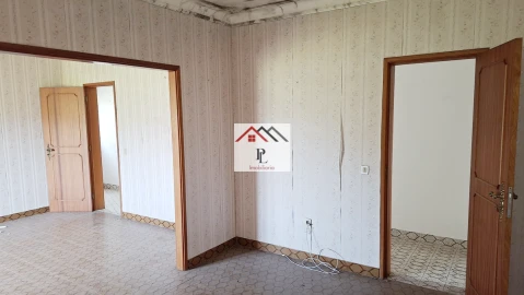 Moradia T3 para Venda em Cernache