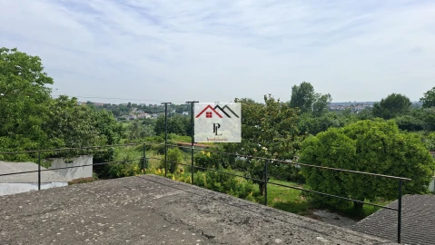 Moradia T3 para Venda em Cernache