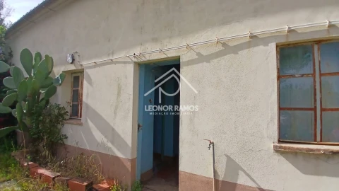 Moradia T4 para Venda em Santo Andre das Tojeiras
