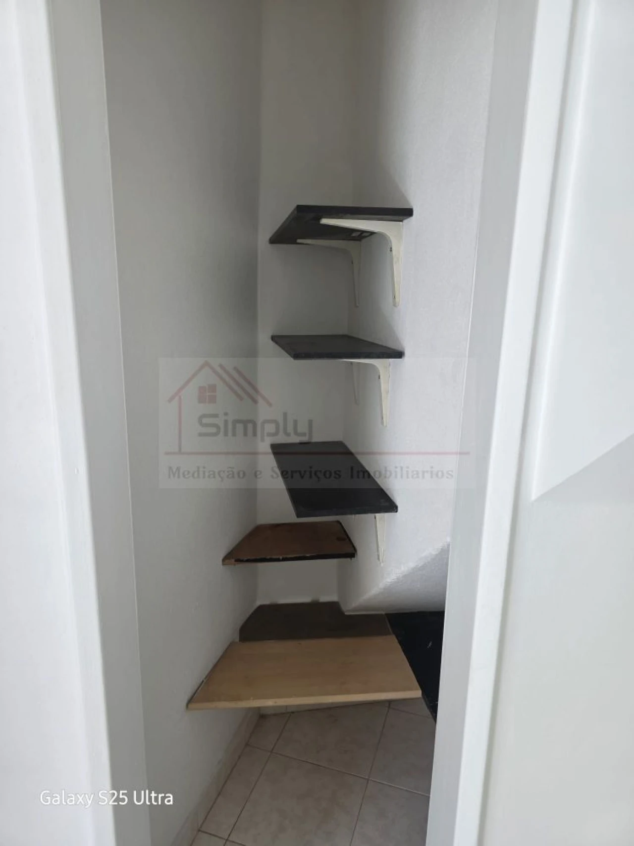 Apartamento T4 para Venda em Rio de Mouro Foto 40