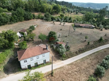 Moradia T3 para Venda em São Miguel, Santa Eufémia e Rabaçal
