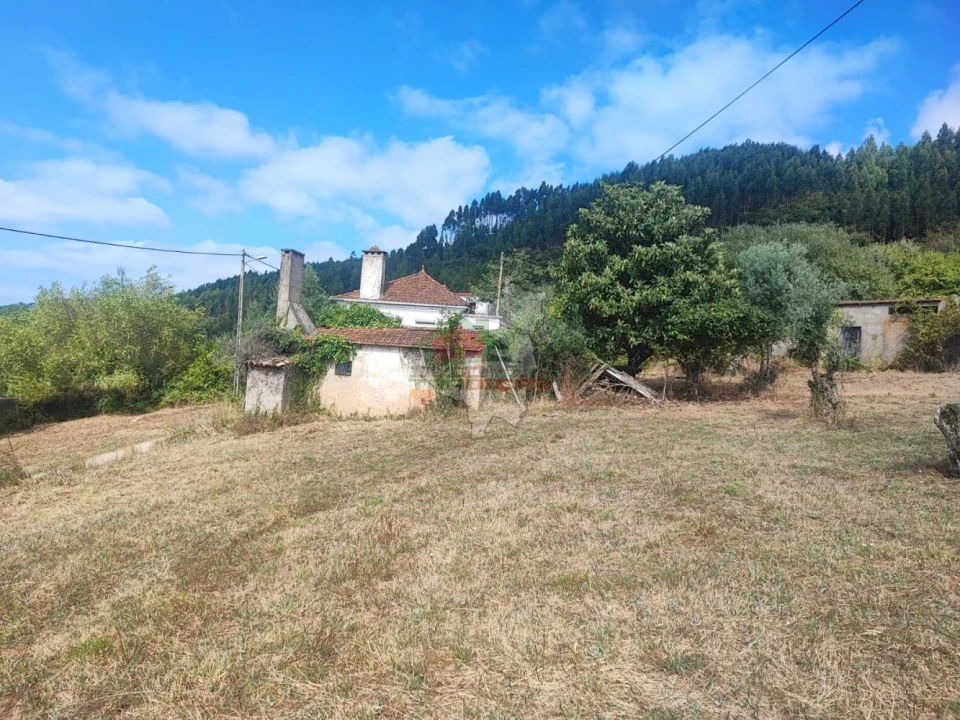 Moradia T3 para Venda em São Miguel, Santa Eufémia e Rabaçal Foto 4