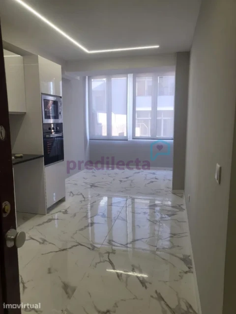 Apartamento T2 para Venda em Campanhã
