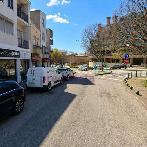 Apartamento T2 para Venda em Campanhã Foto 5