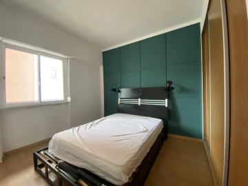 Apartamento T3 para Venda em Algés, Linda-A-Velha e Cruz Quebrada-Dafundo