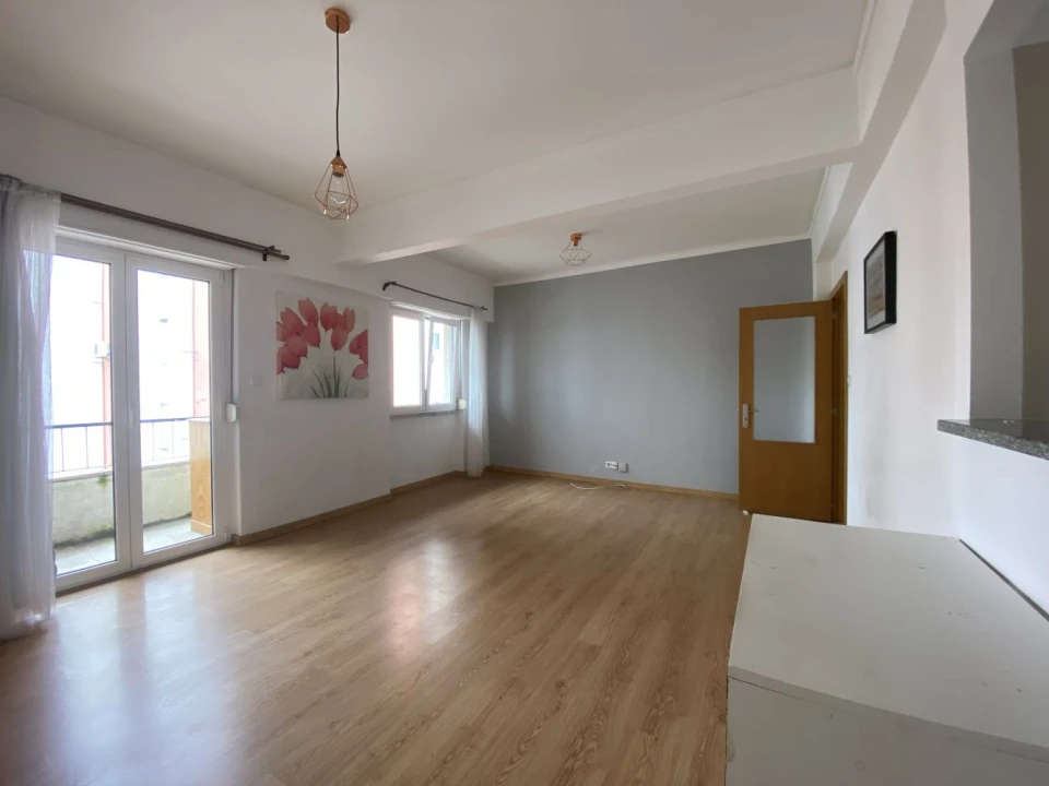 Apartamento T3 para Venda em Algés, Linda-A-Velha e Cruz Quebrada-Dafundo Foto 6