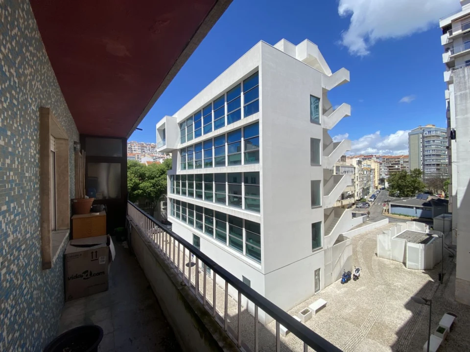 Apartamento T3 para Venda em Algés, Linda-A-Velha e Cruz Quebrada-Dafundo Foto 26