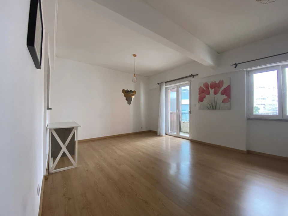 Apartamento T3 para Venda em Algés, Linda-A-Velha e Cruz Quebrada-Dafundo Foto 7