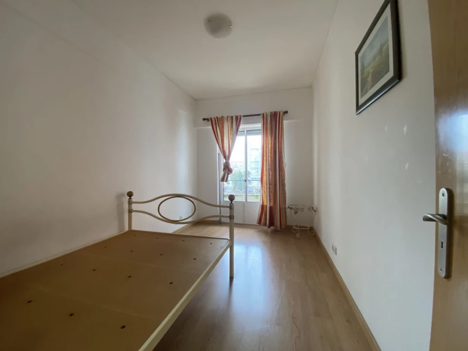Apartamento T3 para Venda em Algés, Linda-A-Velha e Cruz Quebrada-Dafundo Foto 10