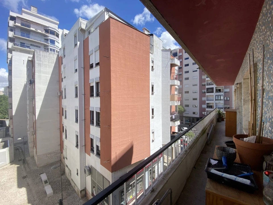 Apartamento T3 para Venda em Algés, Linda-A-Velha e Cruz Quebrada-Dafundo Foto 28