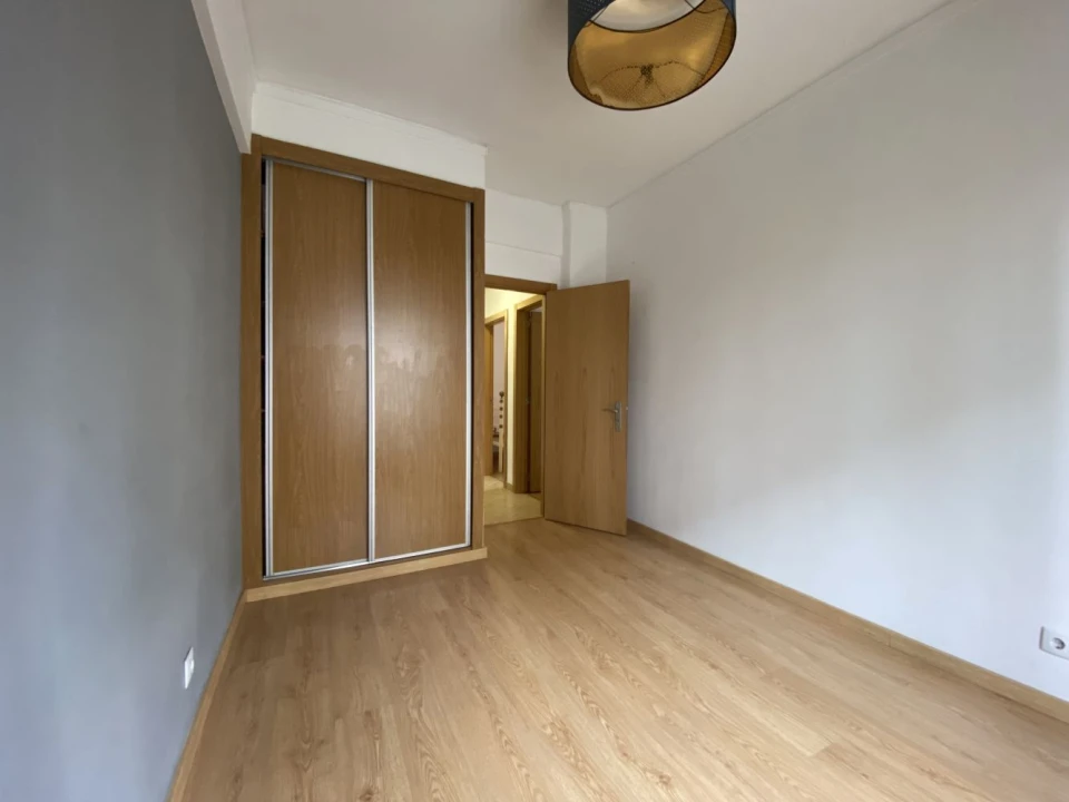 Apartamento T3 para Venda em Algés, Linda-A-Velha e Cruz Quebrada-Dafundo Foto 21