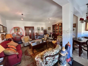Apartamento T6 para Venda em Almada, Cova da Piedade, Pragal e Cacilhas