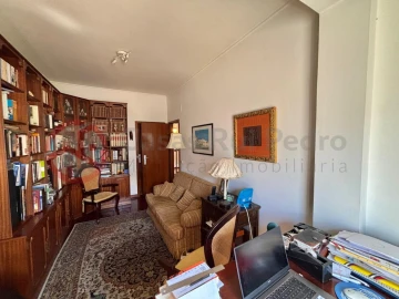 Apartamento T6 para Venda em Almada, Cova da Piedade, Pragal e Cacilhas
